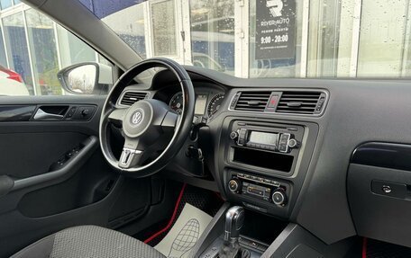 Volkswagen Jetta VI, 2012 год, 1 045 000 рублей, 10 фотография