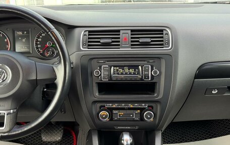 Volkswagen Jetta VI, 2012 год, 1 045 000 рублей, 19 фотография