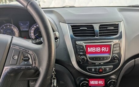 Hyundai Solaris II рестайлинг, 2012 год, 785 000 рублей, 12 фотография