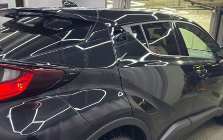 Toyota C-HR I рестайлинг, 2021 год, 3 050 000 рублей, 3 фотография