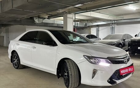 Toyota Camry, 2017 год, 1 500 000 рублей, 7 фотография