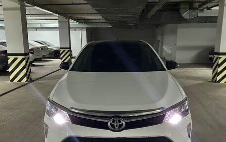 Toyota Camry, 2017 год, 1 500 000 рублей, 8 фотография