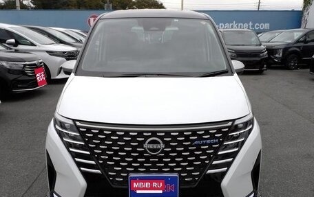 Nissan Serena, 2023 год, 2 680 000 рублей, 2 фотография