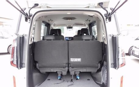 Nissan Serena, 2023 год, 2 680 000 рублей, 10 фотография