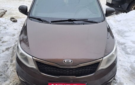 KIA Rio III рестайлинг, 2015 год, 895 000 рублей, 1 фотография