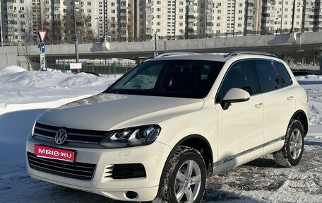 Volkswagen Touareg III, 2011 год, 1 795 000 рублей, 1 фотография