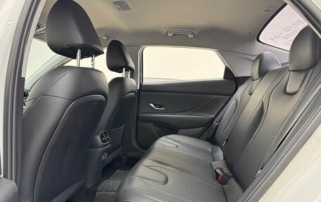 Hyundai Elantra, 2022 год, 1 375 000 рублей, 20 фотография