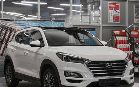 Hyundai Tucson III, 2019 год, 1 989 000 рублей, 3 фотография