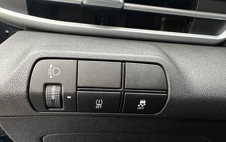 Hyundai Elantra, 2022 год, 1 390 000 рублей, 12 фотография