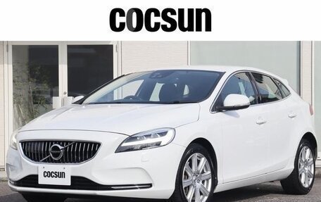 Volvo V40 II рестайлинг, 2018 год, 1 200 000 рублей, 3 фотография