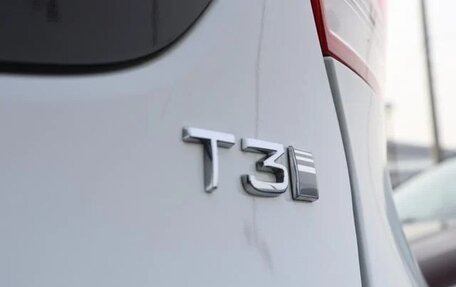 Volvo V40 II рестайлинг, 2018 год, 1 200 000 рублей, 6 фотография