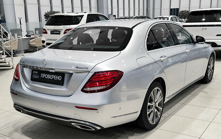 Mercedes-Benz E-Класс, 2018 год, 3 350 000 рублей, 6 фотография