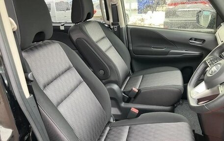 Nissan Serena IV, 2021 год, 2 200 000 рублей, 16 фотография