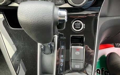 Nissan Serena IV, 2021 год, 2 200 000 рублей, 21 фотография