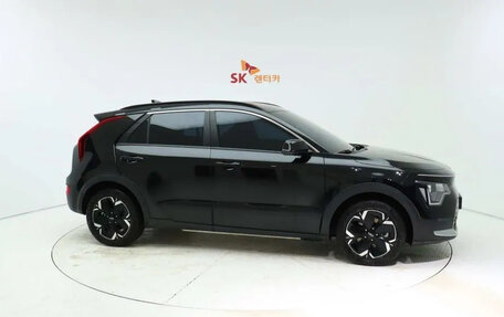 KIA Niro, 2023 год, 1 950 000 рублей, 3 фотография