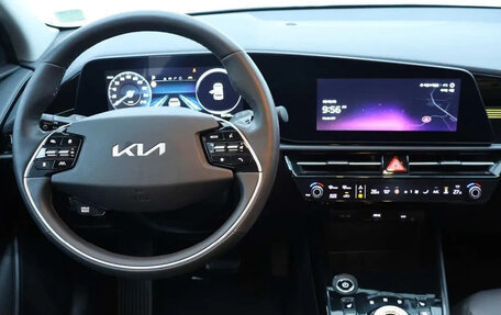 KIA Niro, 2023 год, 1 950 000 рублей, 10 фотография