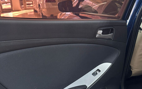 Hyundai Solaris II рестайлинг, 2016 год, 890 000 рублей, 24 фотография