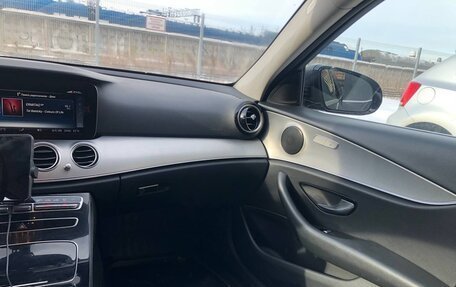 Mercedes-Benz E-Класс, 2018 год, 2 850 000 рублей, 12 фотография