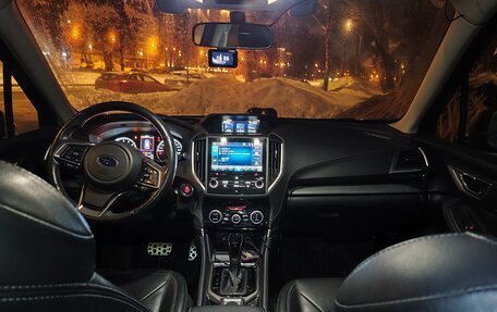 Subaru Forester, 2019 год, 3 150 000 рублей, 10 фотография