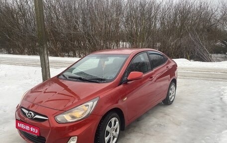 Hyundai Solaris II рестайлинг, 2011 год, 650 000 рублей, 2 фотография