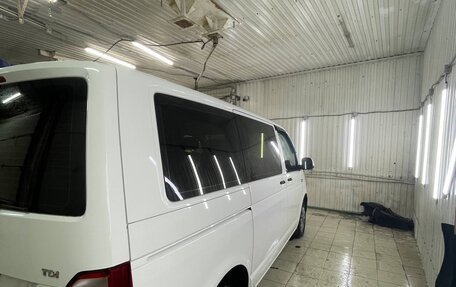 Volkswagen Caravelle T6 рестайлинг, 2017 год, 2 570 000 рублей, 6 фотография