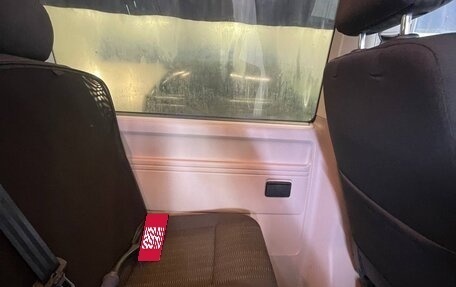 Volkswagen Caravelle T6 рестайлинг, 2017 год, 2 570 000 рублей, 9 фотография