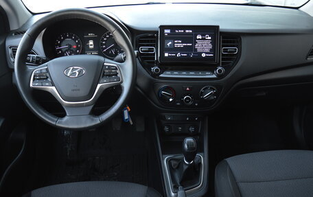 Hyundai Solaris II рестайлинг, 2021 год, 1 500 000 рублей, 7 фотография