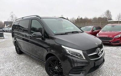 Mercedes-Benz V-Класс, 2023 год, 5 500 000 рублей, 1 фотография