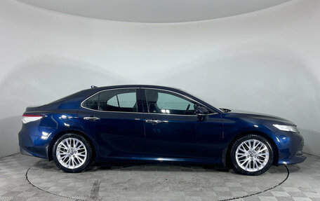 Toyota Camry, 2018 год, 2 849 000 рублей, 4 фотография