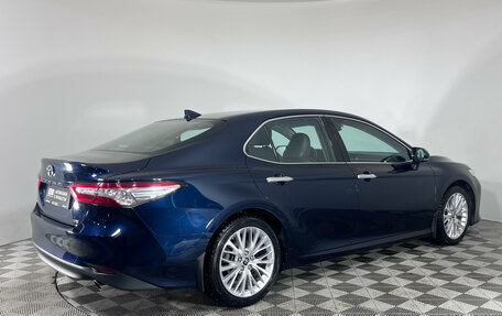 Toyota Camry, 2018 год, 2 849 000 рублей, 5 фотография