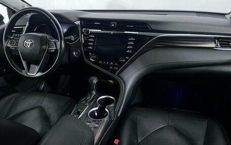 Toyota Camry, 2018 год, 2 849 000 рублей, 13 фотография