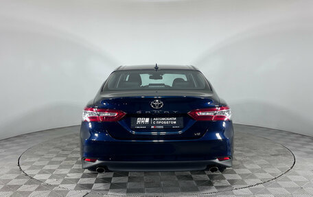 Toyota Camry, 2018 год, 2 849 000 рублей, 6 фотография