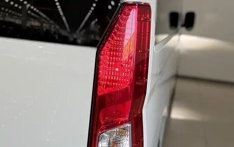 Toyota HiAce H300, 2023 год, 8 900 000 рублей, 15 фотография