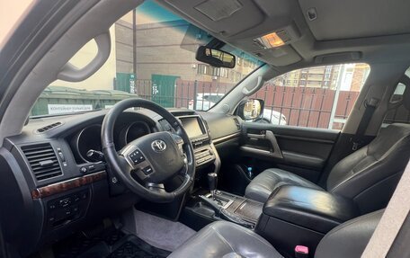 Toyota Land Cruiser 200, 2010 год, 2 750 000 рублей, 3 фотография