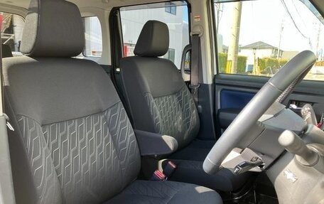 Toyota Tank I, 2020 год, 753 000 рублей, 10 фотография