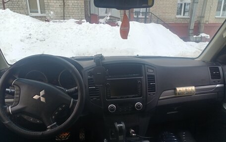 Mitsubishi Pajero IV, 2013 год, 1 830 000 рублей, 4 фотография