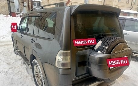 Mitsubishi Pajero IV, 2013 год, 1 830 000 рублей, 2 фотография