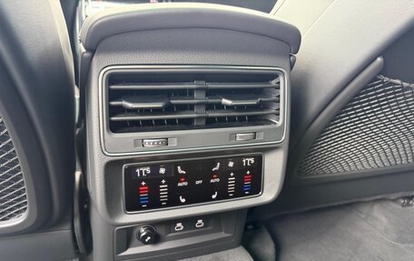 Audi RS Q8 I, 2024 год, 24 390 000 рублей, 16 фотография