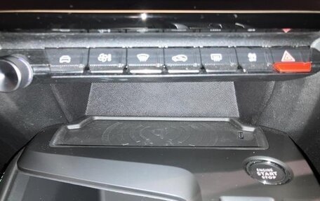 Peugeot 308, 2023 год, 2 100 000 рублей, 16 фотография