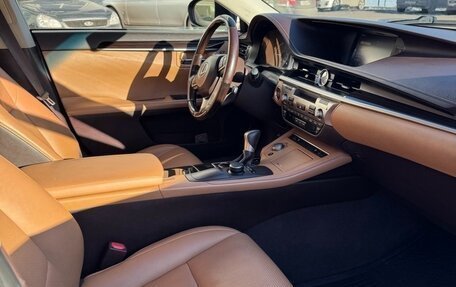 Lexus ES VII, 2015 год, 2 800 000 рублей, 24 фотография