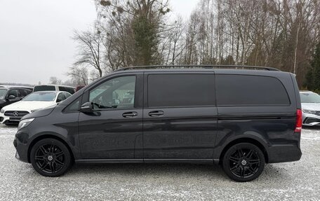 Mercedes-Benz V-Класс, 2023 год, 5 500 000 рублей, 4 фотография