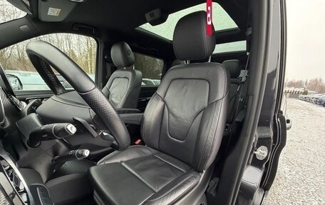 Mercedes-Benz V-Класс, 2023 год, 5 500 000 рублей, 10 фотография