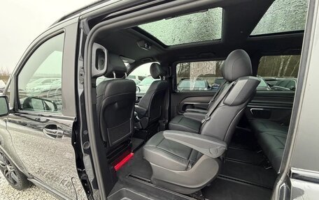 Mercedes-Benz V-Класс, 2023 год, 5 500 000 рублей, 13 фотография