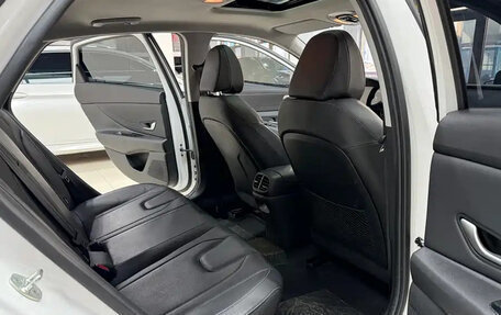 Hyundai Elantra, 2023 год, 1 280 370 рублей, 13 фотография