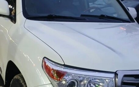 Toyota Land Cruiser 200, 2013 год, 3 500 000 рублей, 1 фотография