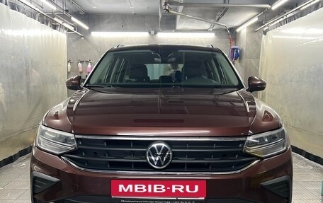 Volkswagen Tiguan II, 2020 год, 2 750 000 рублей, 1 фотография