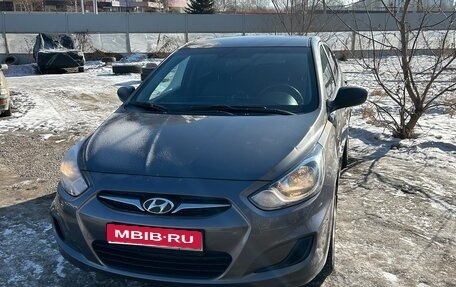 Hyundai Solaris II рестайлинг, 2014 год, 880 000 рублей, 1 фотография