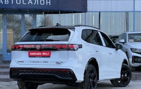 Volkswagen Tiguan, 2025 год, 4 790 000 рублей, 3 фотография