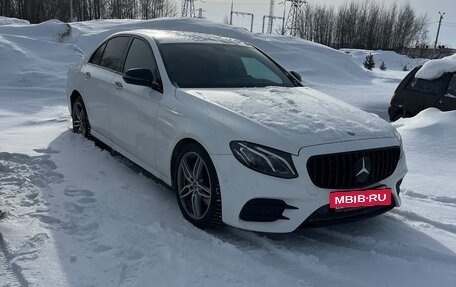 Mercedes-Benz E-Класс, 2019 год, 2 999 999 рублей, 3 фотография