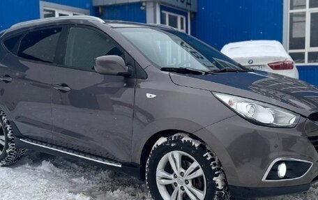 Hyundai ix35 I рестайлинг, 2011 год, 935 000 рублей, 3 фотография